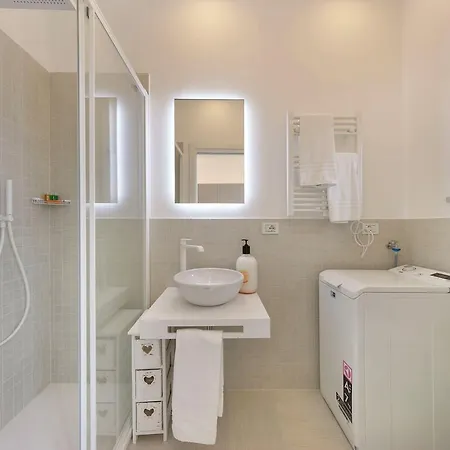 Ulisse Apartment